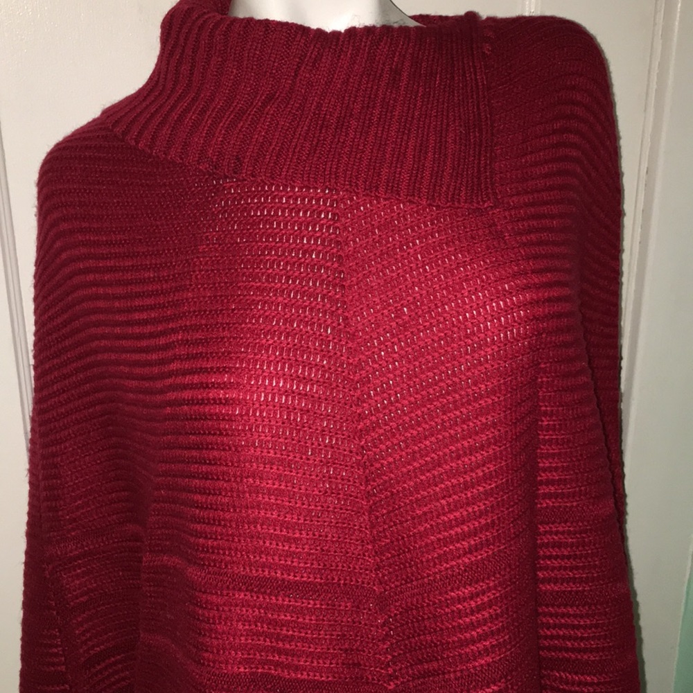 Karen Scott poncho - Picture 2 of 5